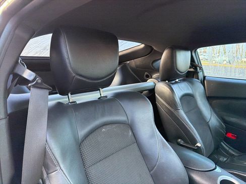 Used 2009 Nissan 370Z Touring w/ Sport Pkg image 15