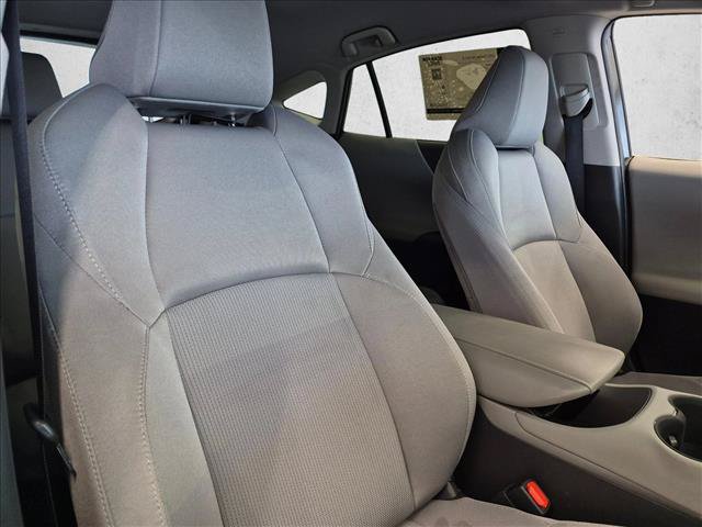 Used 2023 Toyota Venza LE AWD/4WD image 19