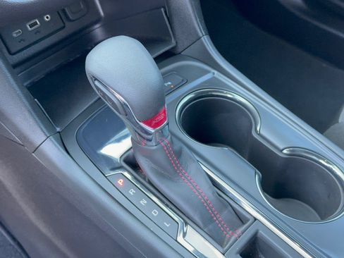 Certified 2024 Chevrolet Equinox RS FWD image 21