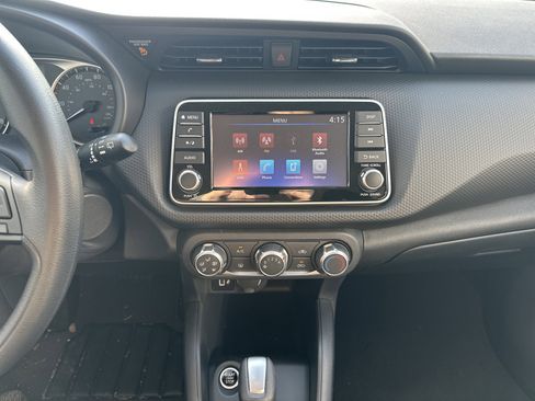 Used 2025 Nissan Kicks Play S image 22
