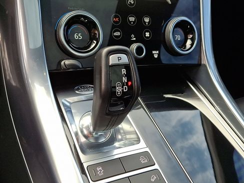 Used 2022 Land Rover Range Rover Sport HSE Dynamic image 14