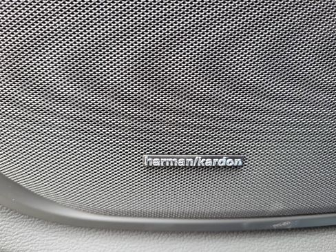 Used 2023 Maserati Quattroporte Modena image 13