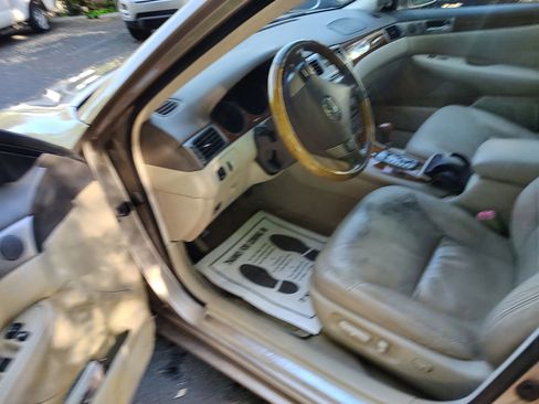 Used 2005 Lexus ES 330 FWD image 8