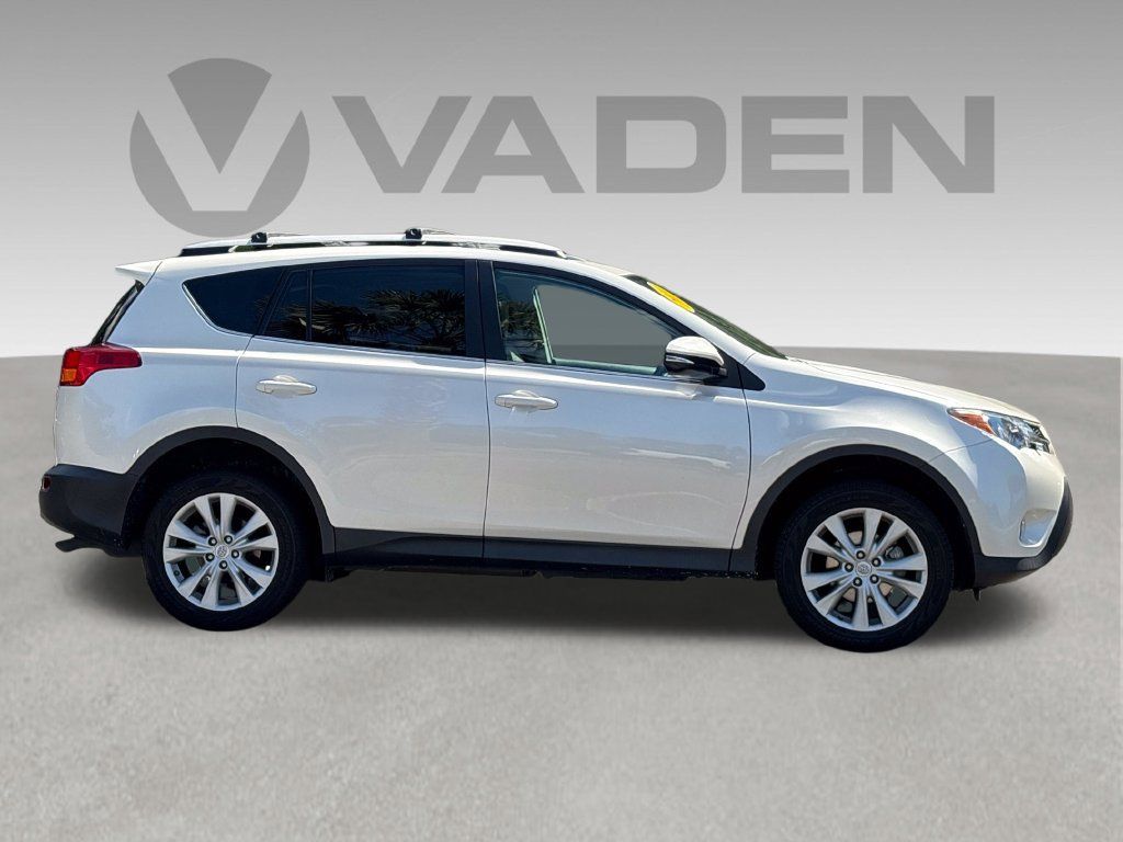 Used 2014 Toyota RAV4 Limited w/ Technology Package AWD/4WD image 7