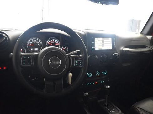 Used 2018 Jeep Wrangler Unlimited Rubicon AWD/4WD image 21
