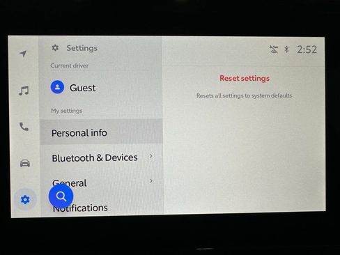 Used 2025 Toyota Corolla LE image 33