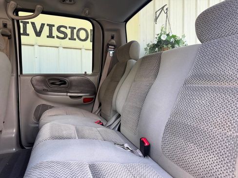 Used 2002 Ford F150 XLT AWD/4WD image 18