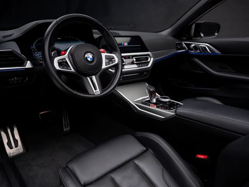 Used 2022 BMW M4 xDrive Competition w/ Parking Assistance Package AWD/4WD image 2
