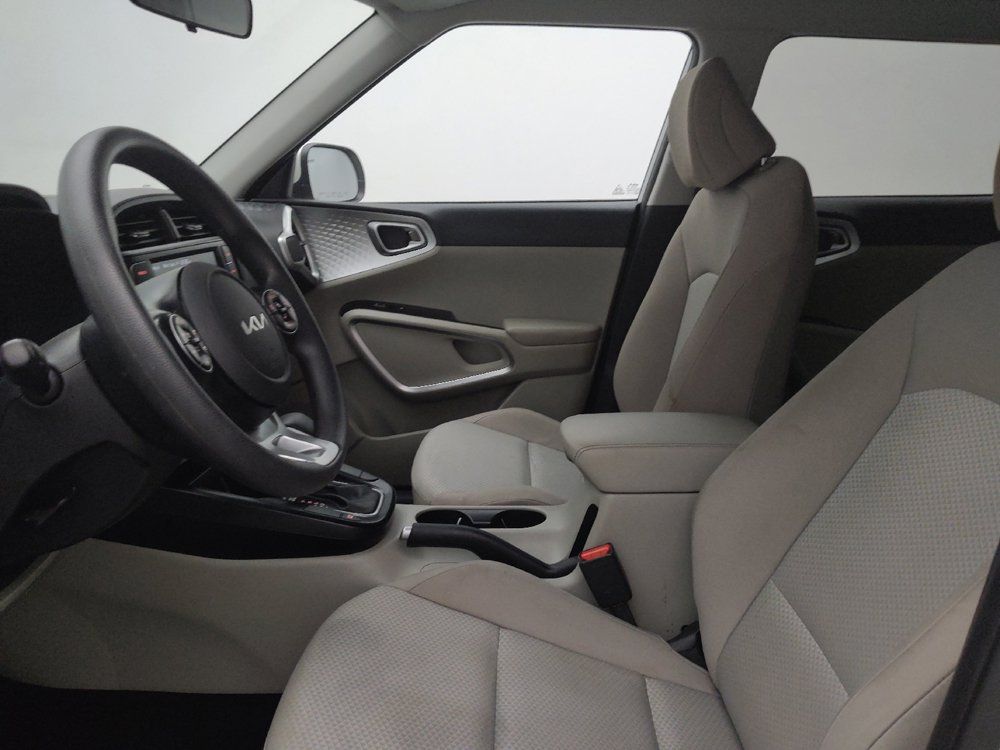 Used 2022 Kia Soul LX FWD image 17