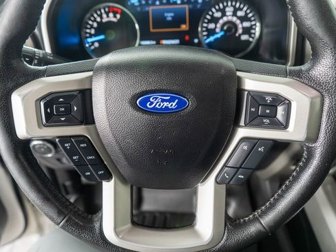 Used 2015 Ford F150 Lariat w/ Equipment Group 502A Luxury AWD/4WD image 15