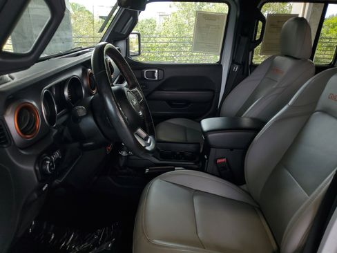 Certified 2021 Jeep Gladiator Mojave AWD/4WD image 18