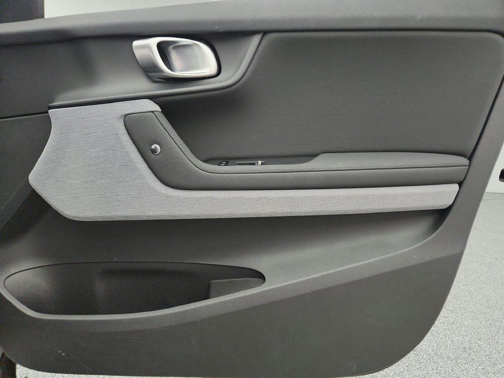 Used 2024 Polestar Polestar 2 AWD/4WD image 26