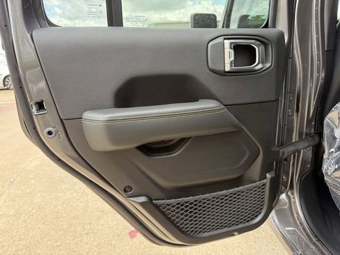 New 2026 Jeep Gladiator Sport AWD/4WD image 14