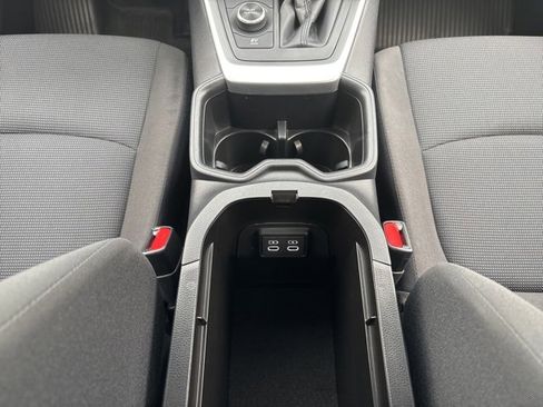 Used 2024 Toyota RAV4 LE image 23
