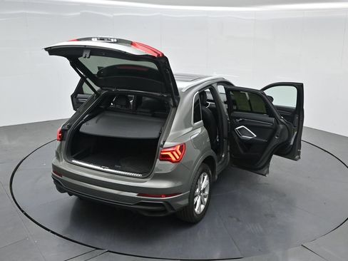 Used 2025 Audi Q3 2.0T Premium AWD/4WD image 32