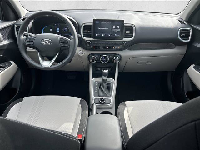 Used 2026 Hyundai Venue SEL FWD image 23