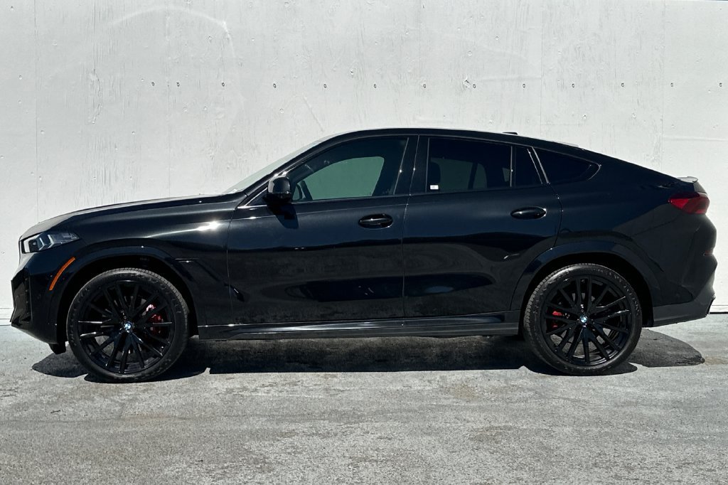 Used 2024 BMW X6 xDrive40i w/ Premium Package AWD/4WD image 6