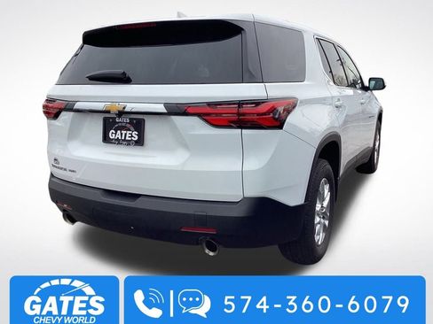 Used 2023 Chevrolet Traverse LS w/ Safety Package image 9