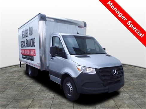 Used 2022 Mercedes-Benz Sprinter 3500 image 12