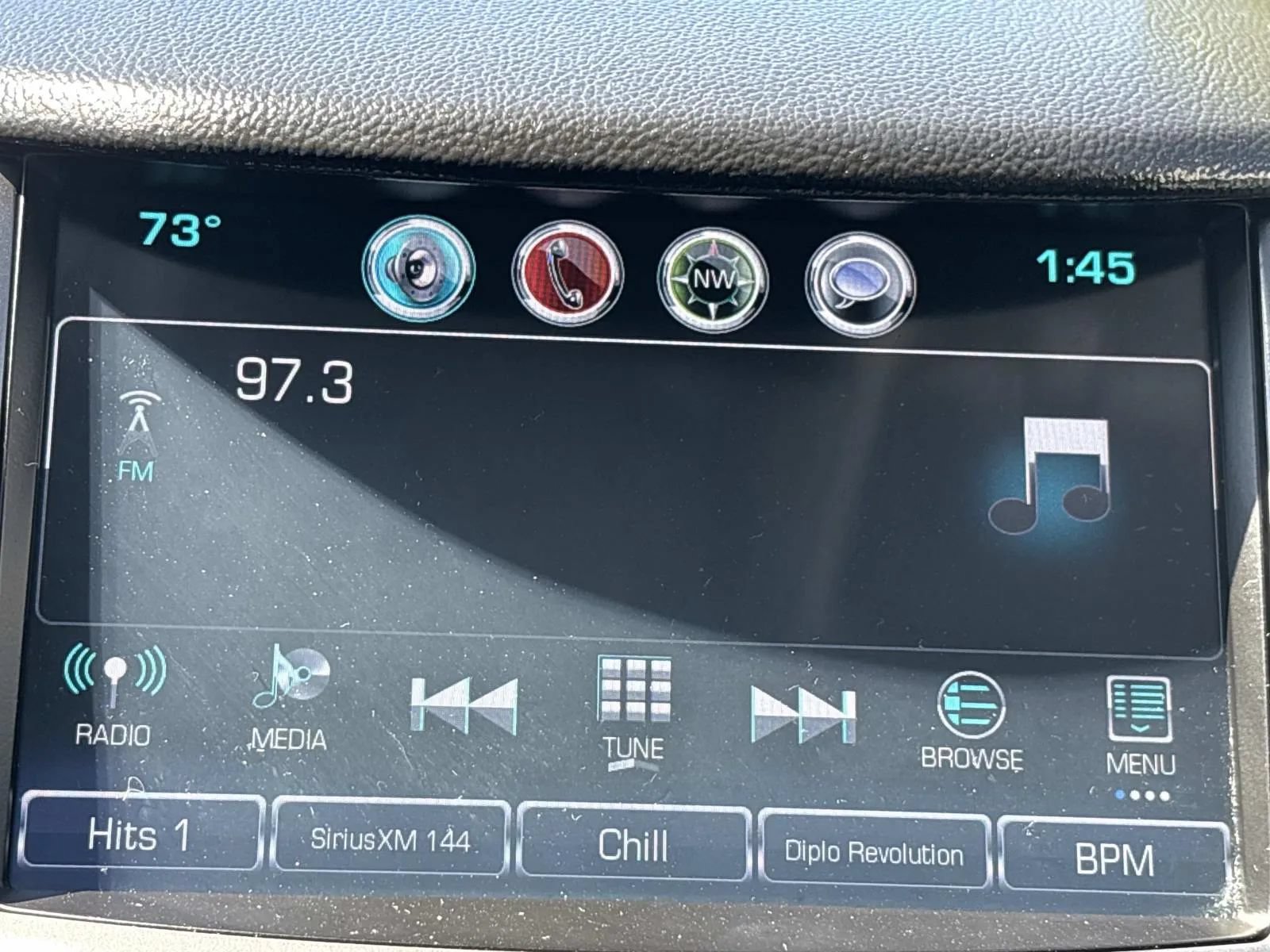 Used 2017 Chevrolet Cruze LT w/ Sun And Sound Package FWD image 26