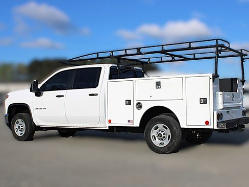 Used 2025 Chevrolet Silverado 2500 W/T w/ WT/CX Safety Package image 4