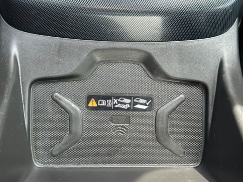 Used 2019 Chevrolet Colorado Z71 image 37