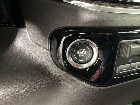 New 2026 GMC Sierra 1500 SLE image 18