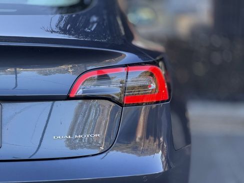 Used 2022 Tesla Model 3 Long Range image 16