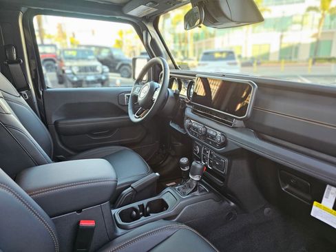 New 2026 Jeep Gladiator Mojave AWD/4WD image 26