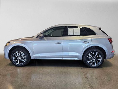 Used 2023 Audi Q5 2.0T Premium Plus w/ Premium Plus Package AWD/4WD image 6