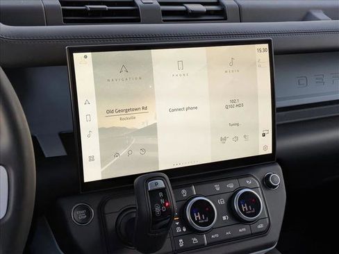 New 2026 Land Rover Defender 110 S image 12