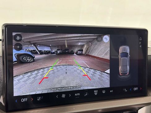 New 2025 Ford Explorer Active w/ Active Comfort Package image 30