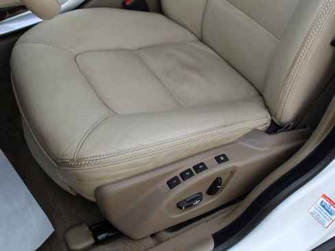 Used 2015 Volvo XC70 3.2 Premier Plus image 25