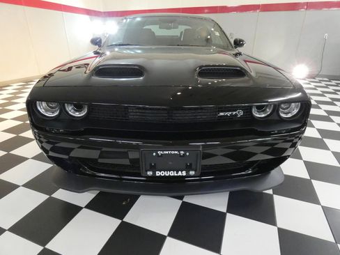 Used 2023 Dodge Challenger SRT Hellcat image 2