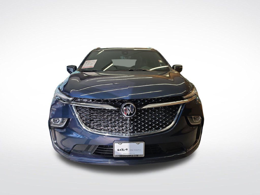 Used 2022 Buick Enclave Avenir FWD image 11