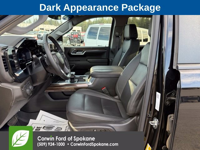 Used 2024 Chevrolet Silverado 1500 RST AWD/4WD image 2