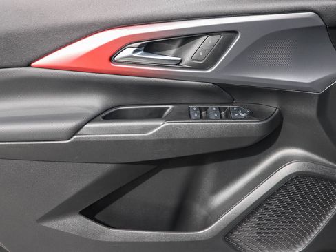 Used 2025 Chevrolet Equinox EV RS image 21