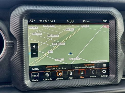 Used 2022 Jeep Wrangler Unlimited Sahara w/ Cold Weather Group AWD/4WD image 14
