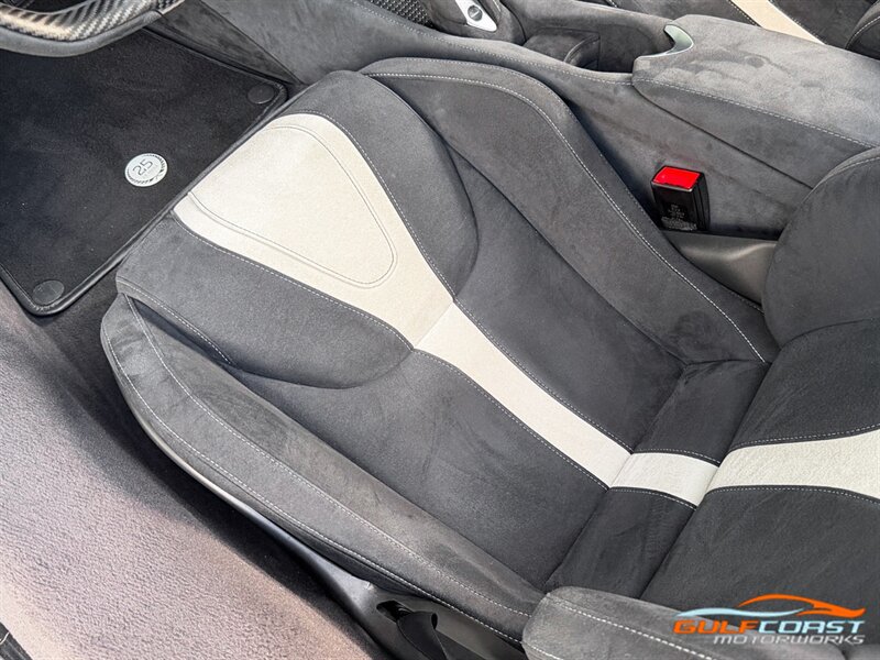 Used 2021 McLaren 720S Performance RWD image 27