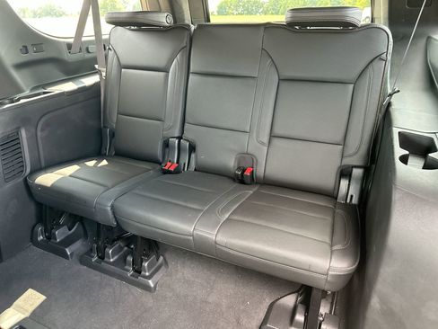 Used 2021 Chevrolet Suburban High Country image 23