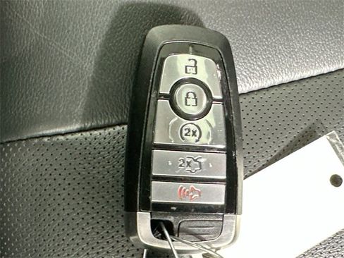 Used 2020 Ford Fusion Energi Titanium image 18