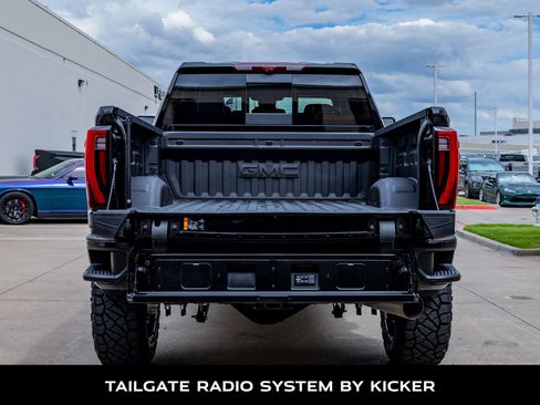 Used 2025 GMC Sierra 2500 Denali Ultimate AWD/4WD image 9