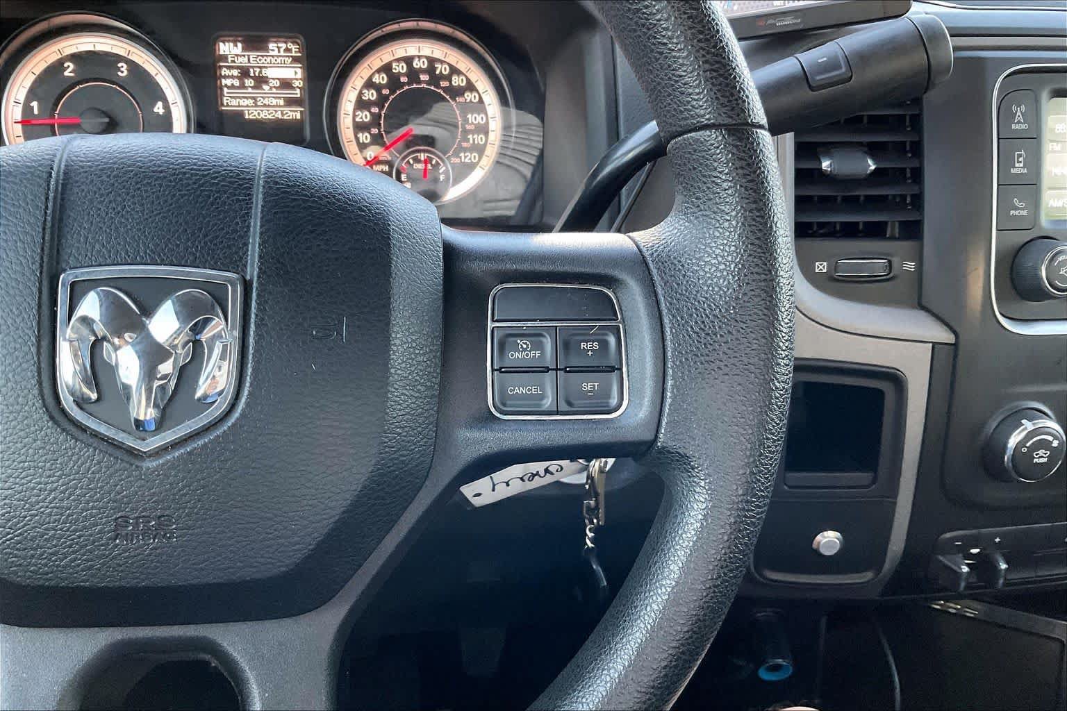Used 2015 RAM 2500 Tradesman w/ Chrome Appearance Group AWD/4WD image 23
