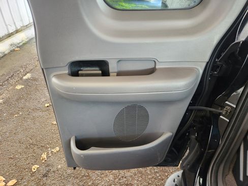 Used 2004 Ford F150 XLT image 18