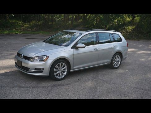Used 2015 Volkswagen Golf S FWD image 1