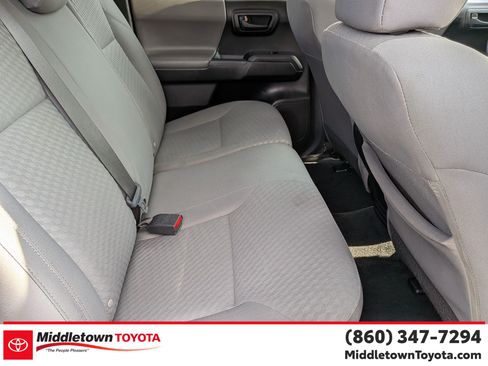 Certified 2022 Toyota Tacoma SR AWD/4WD image 32