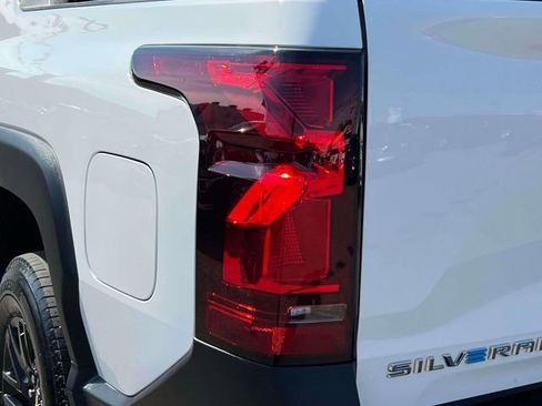 Certified 2024 Chevrolet Silverado EV W/T AWD/4WD image 12