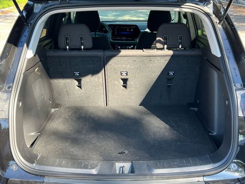 Used 2025 Chevrolet TrailBlazer LT image 30