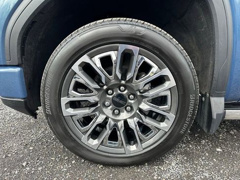 Used 2025 GMC Sierra 1500 Denali Ultimate image 14