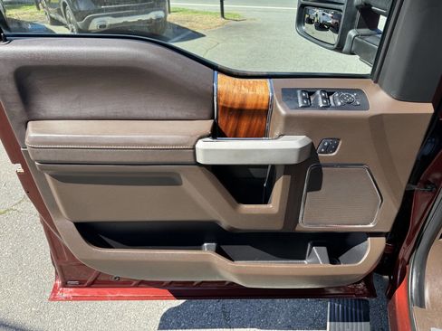 Used 2016 Ford F150 King Ranch w/ Equipment Group 601A Luxury AWD/4WD image 23